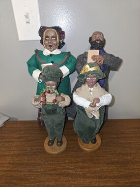 4 Vtg Christmas Carolers Figures
